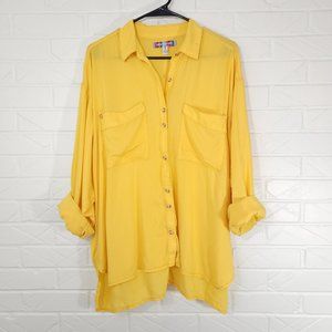 Urban Outfitters Buttercup Yellow Button Front Long Sleeve Hi-Lo Blouse M
